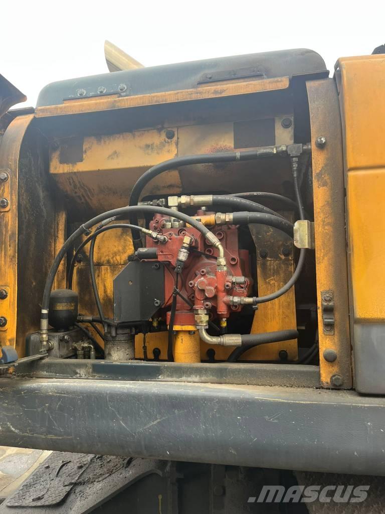 Hyundai R210W-9MH Stroje pro manipulaci s odpadem