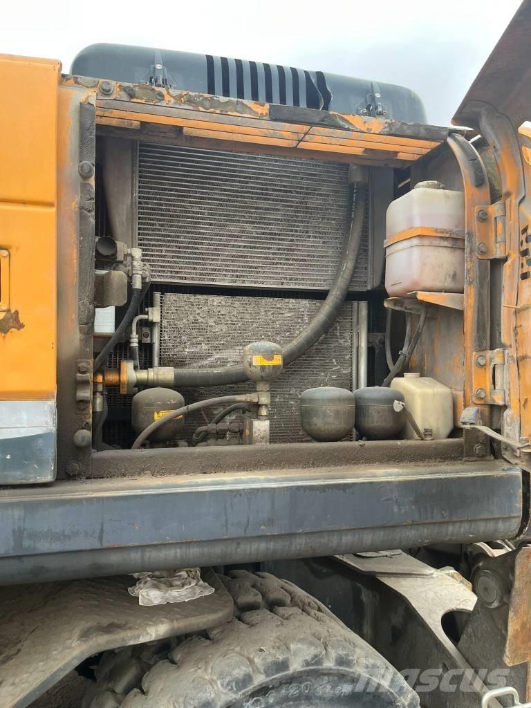 Hyundai R210W-9MH Stroje pro manipulaci s odpadem