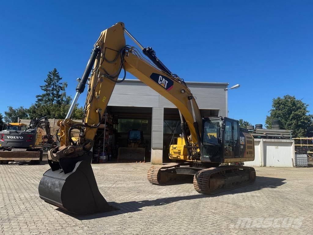 CAT 326 F LN Pásová rýpadla