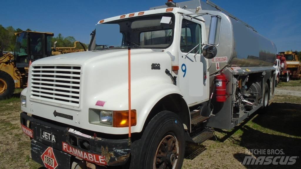 International 4900 Cisternové vozy