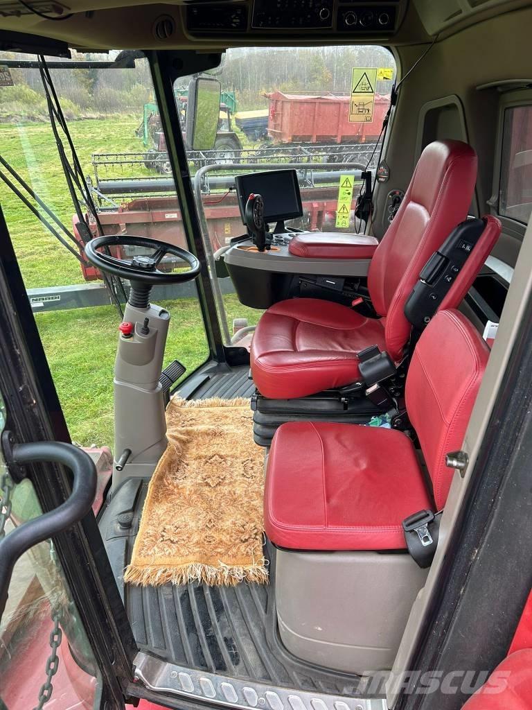 Case IH 8250 Sklízecí mlátičky