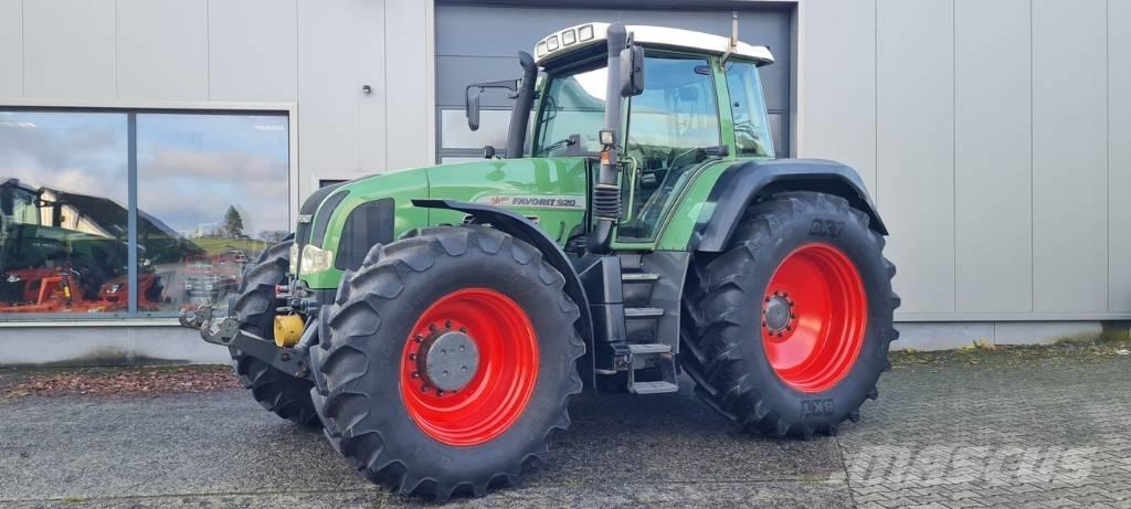 Fendt 920 Vario Traktory