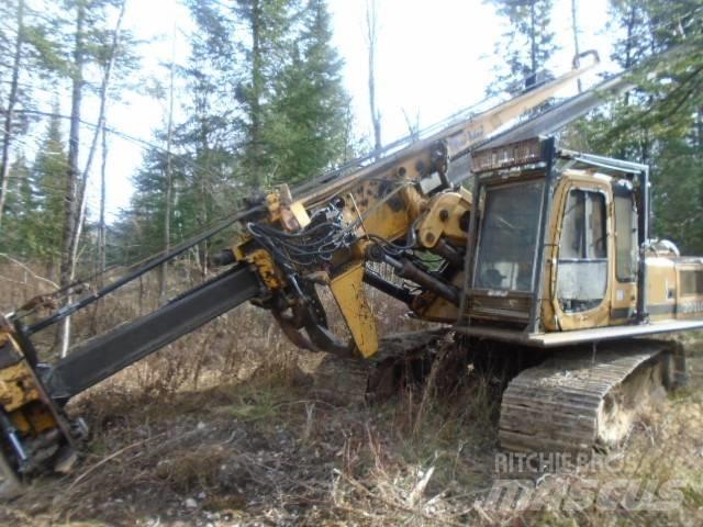 John Deere 200 LC Odvětvovače
