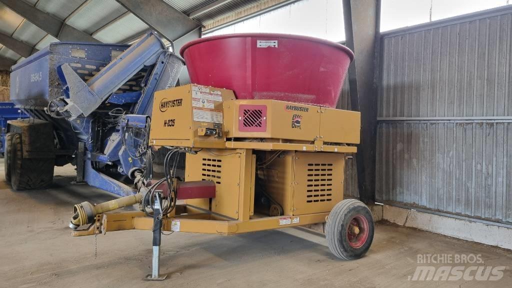 Haybuster H-835 Drtiče a řezače balíků