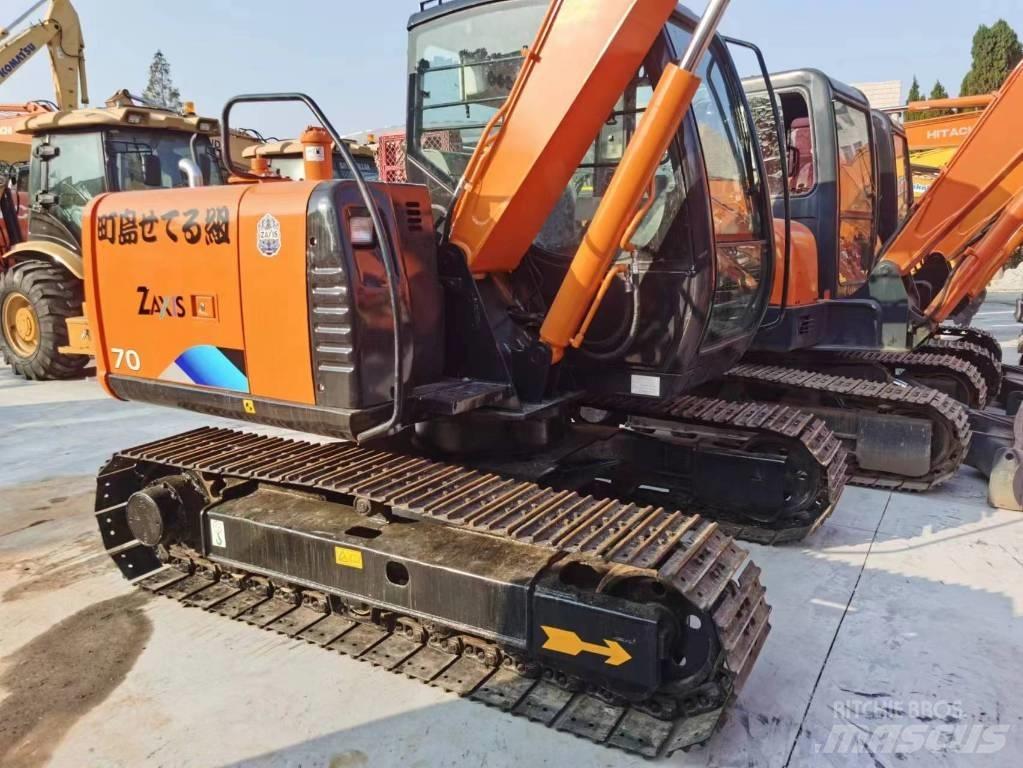 Hitachi ZX 70 Midi rýpadla 7t - 12t