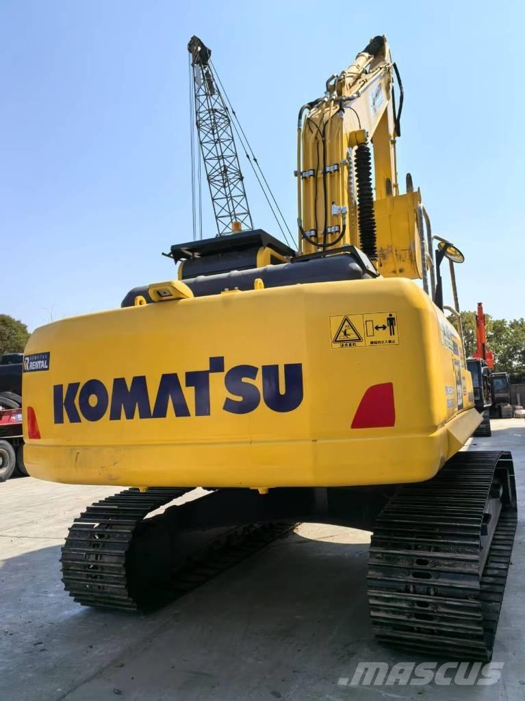 Komatsu PC 220-8 Pásová rýpadla