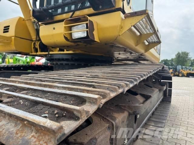 Komatsu PC 210 LC-8 Pásová rýpadla