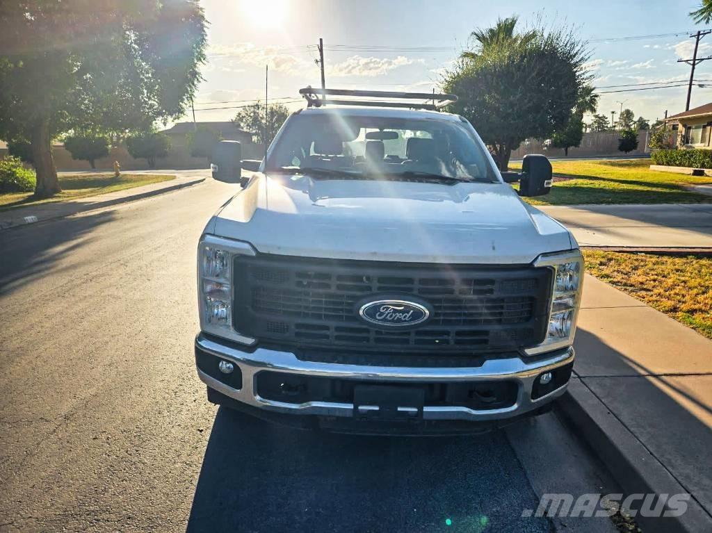 Ford F 250 XL SD Další