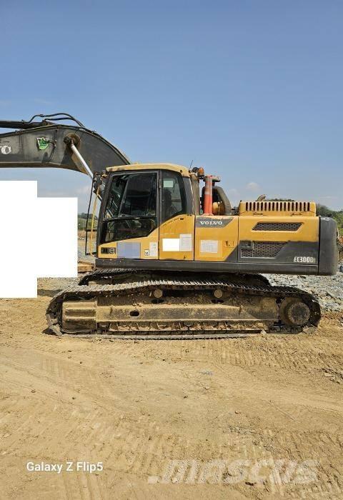 Volvo EC 300 D Pásová rýpadla