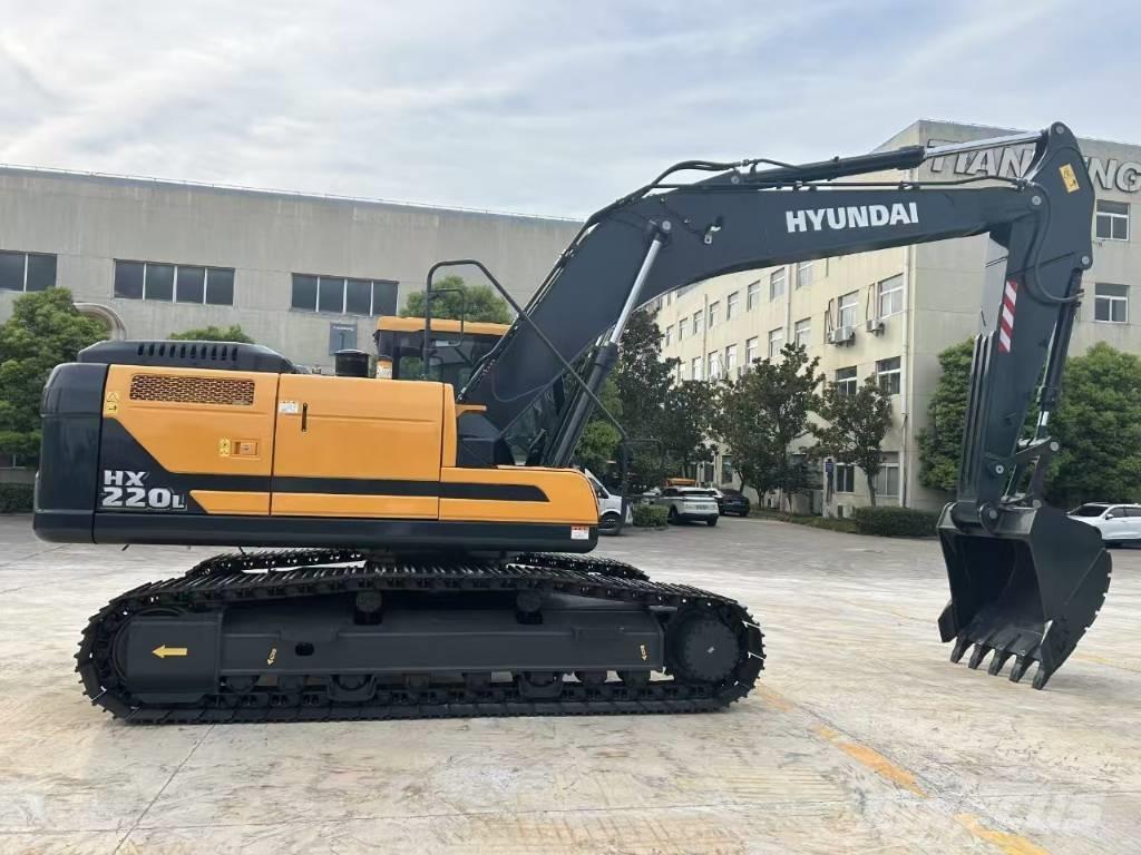 Hyundai HX 220 L Pásová rýpadla