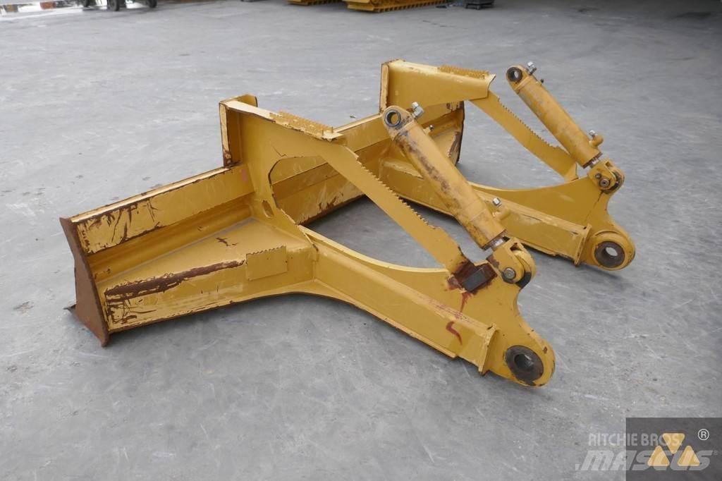 CAT Skidder blade Radlice