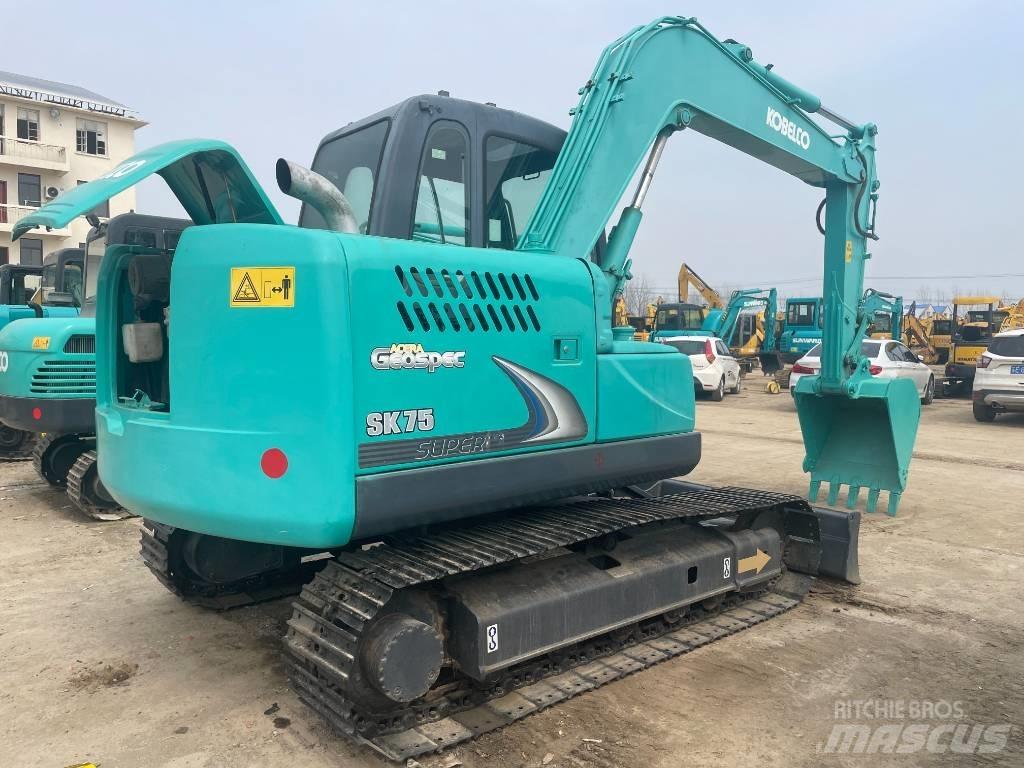 Kobelco SK 75 Mini rýpadla < 7t