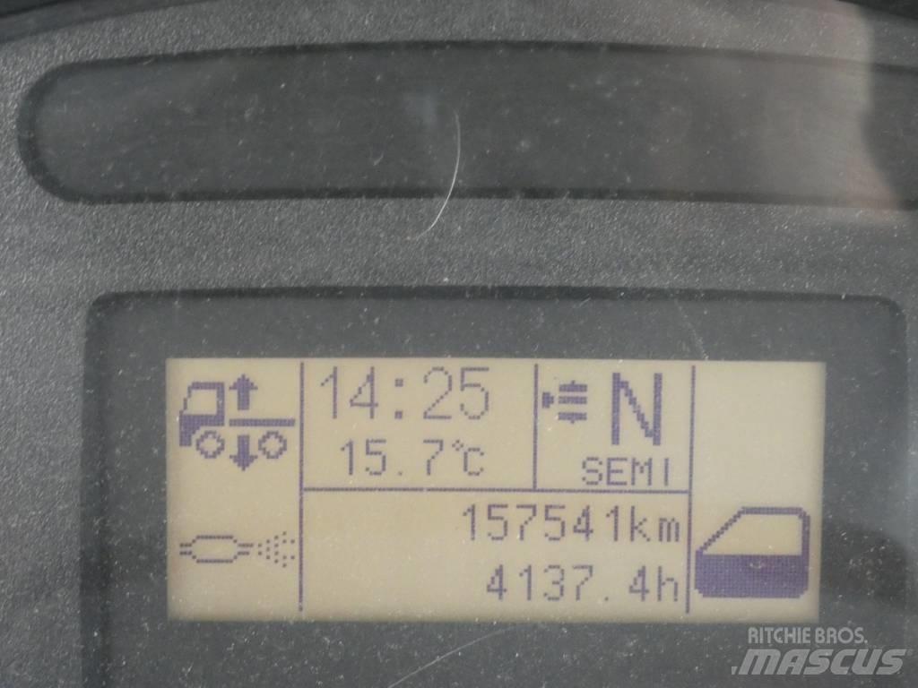 Iveco 120E 25 Skříňová nástavba