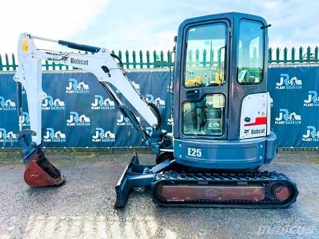 Bobcat E 25 Mini rýpadla < 7t