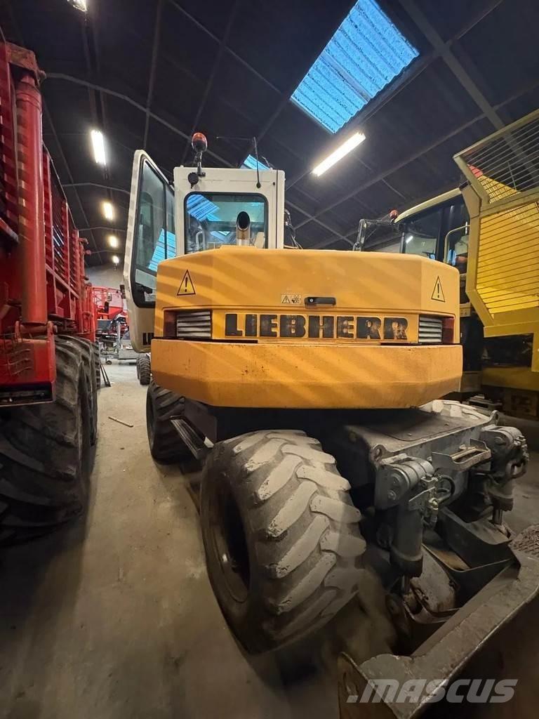 Liebherr A308 Kolová rýpadla