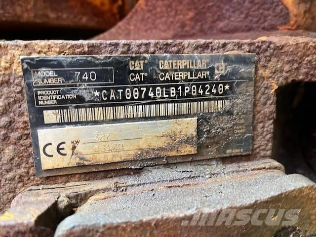 CAT 740 Kloubové dempry
