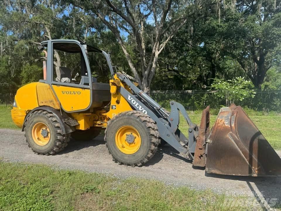 Volvo L 20 B Kolové nakladače