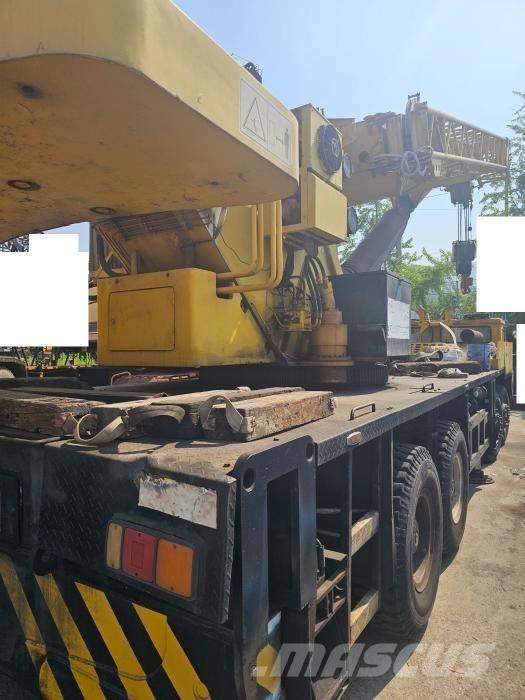 XCMG QY 50 K Univerzální terénní jeřáby