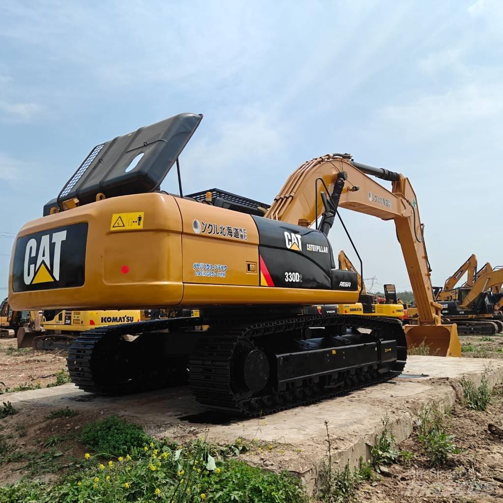 CAT 330D2 Pásová rýpadla
