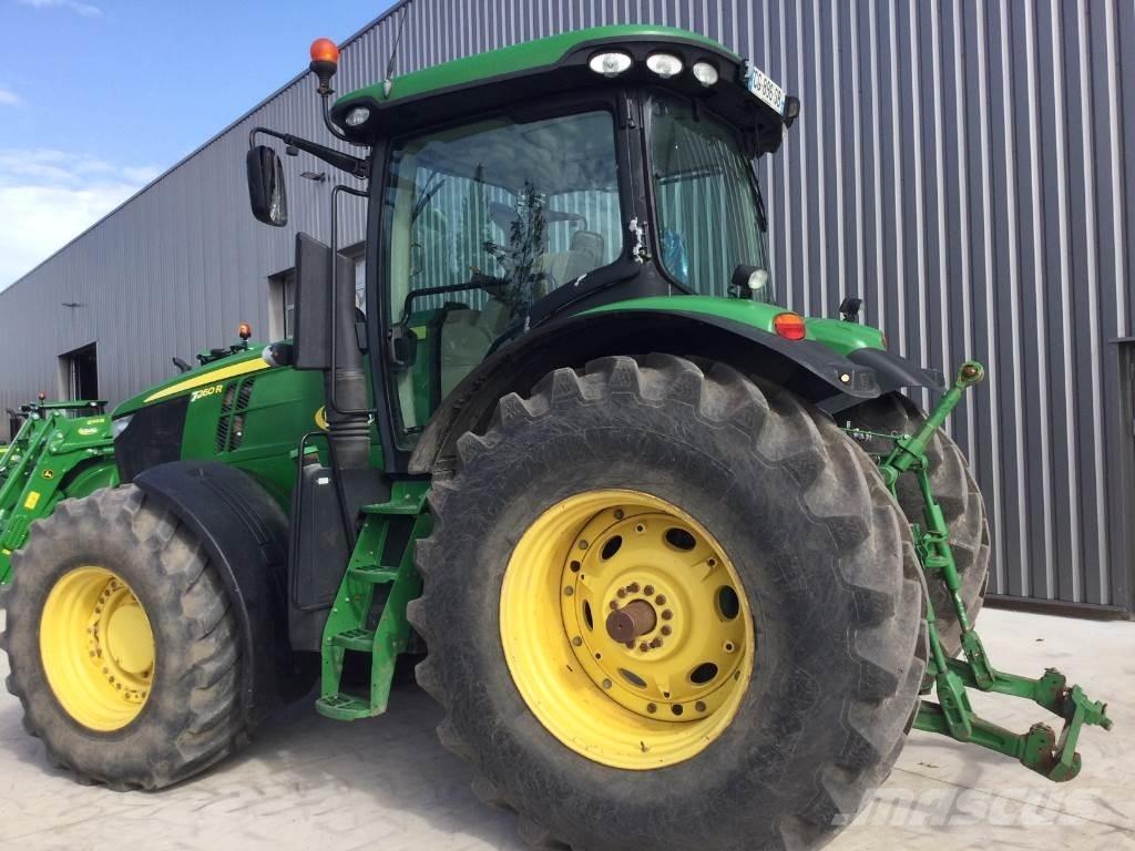 John Deere 7260R Traktory
