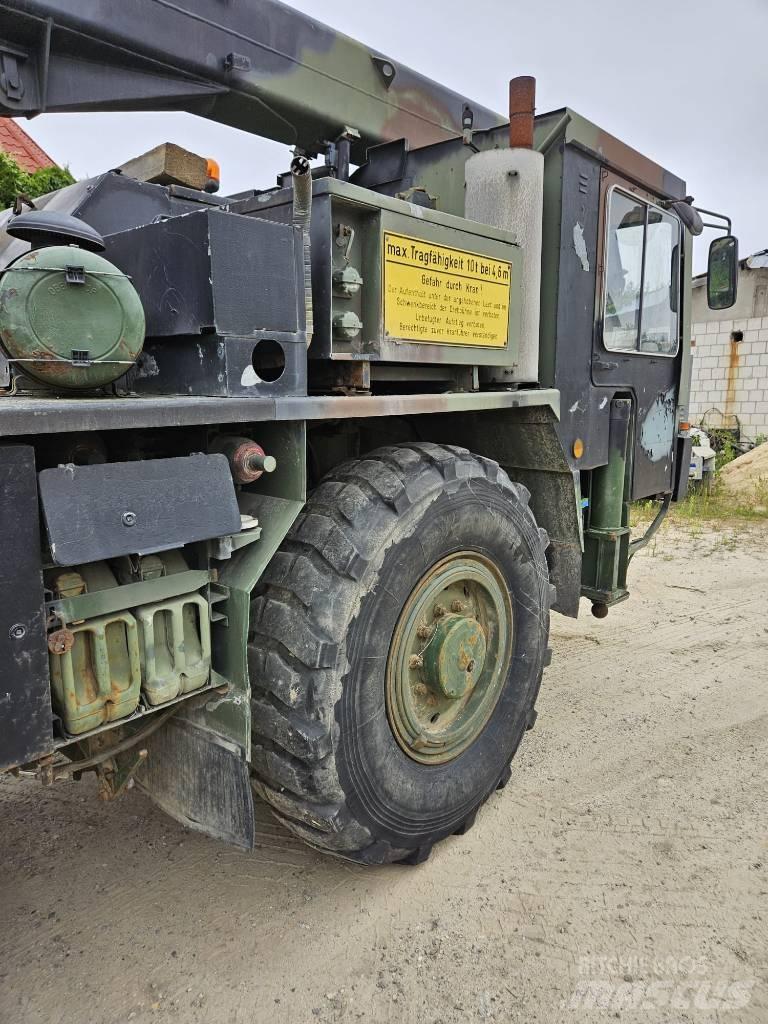 Liebherr UM 109 FKL Minijeřáby