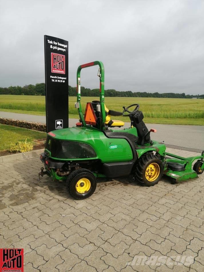 John Deere F 1400 Samojízdné sekačky