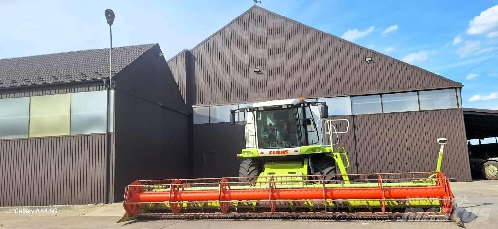 Claas 570 Sklízecí mlátičky