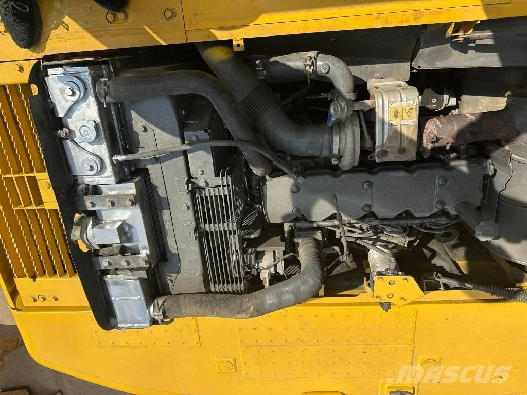 Komatsu PC220-8 Midi rýpadla 7t - 12t