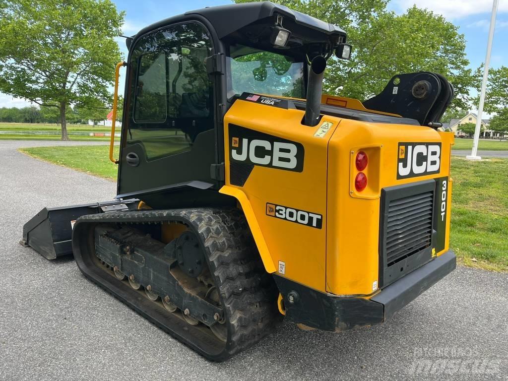 JCB 300 T Smykem řízené nakladače