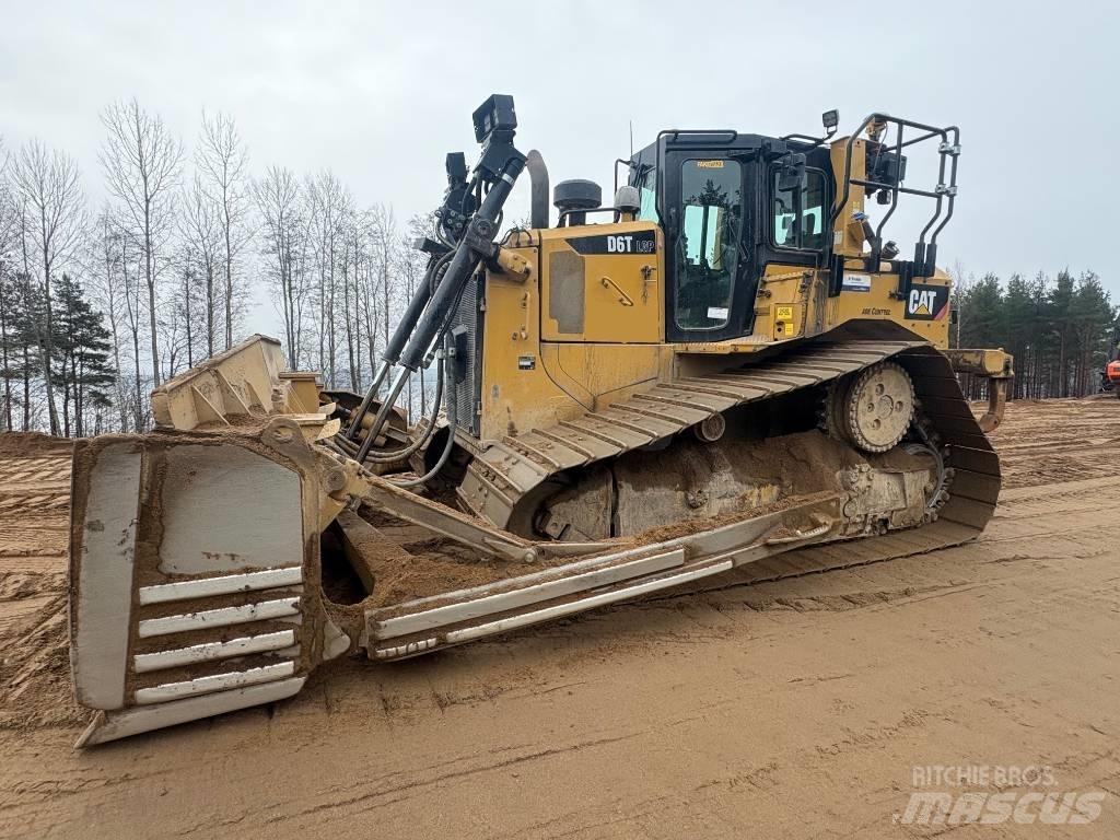 CAT D 6 T LGP Pásové dozery