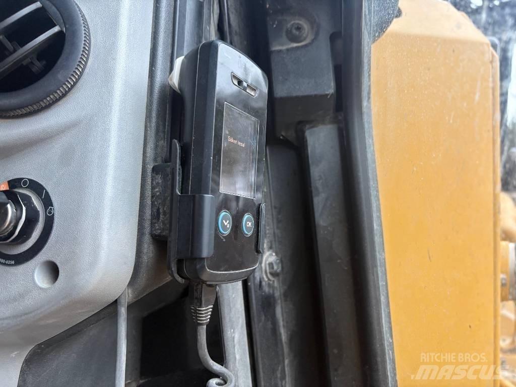 CAT D 6 T LGP Pásové dozery