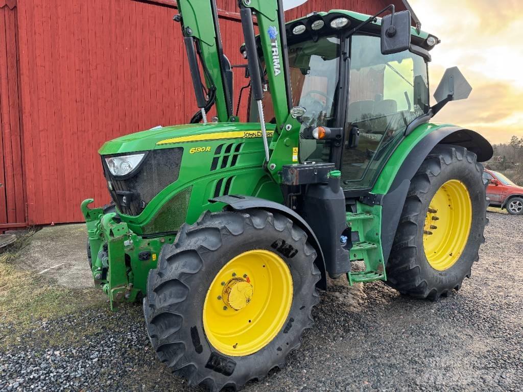 John Deere 6130 R Traktory