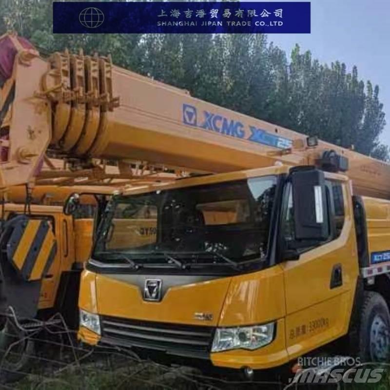 XCMG XCT 25 Univerzální terénní jeřáby