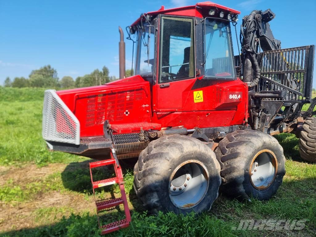 Komatsu 840.4 Vyvážecí traktory