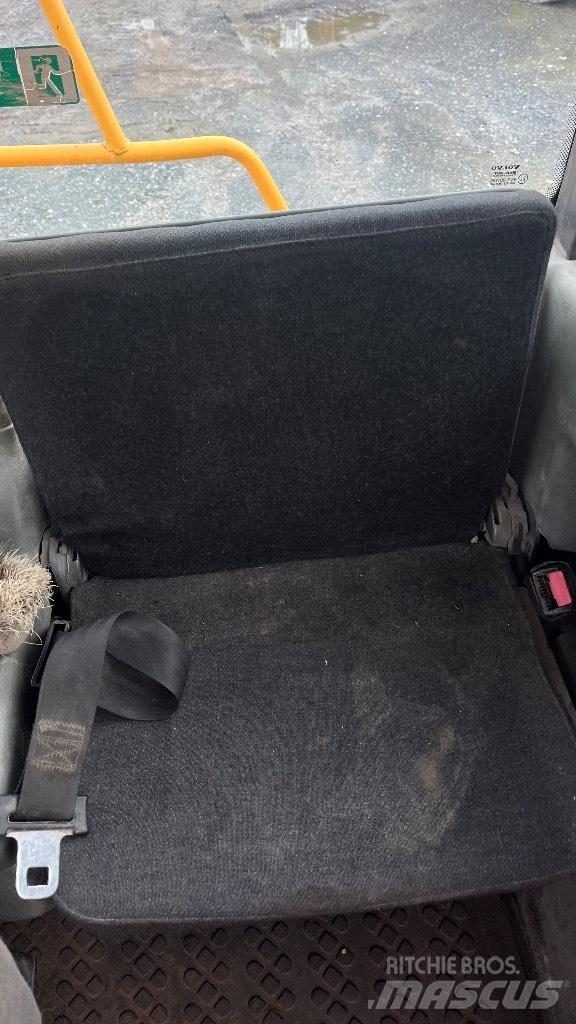 Volvo A30D Kloubové dempry