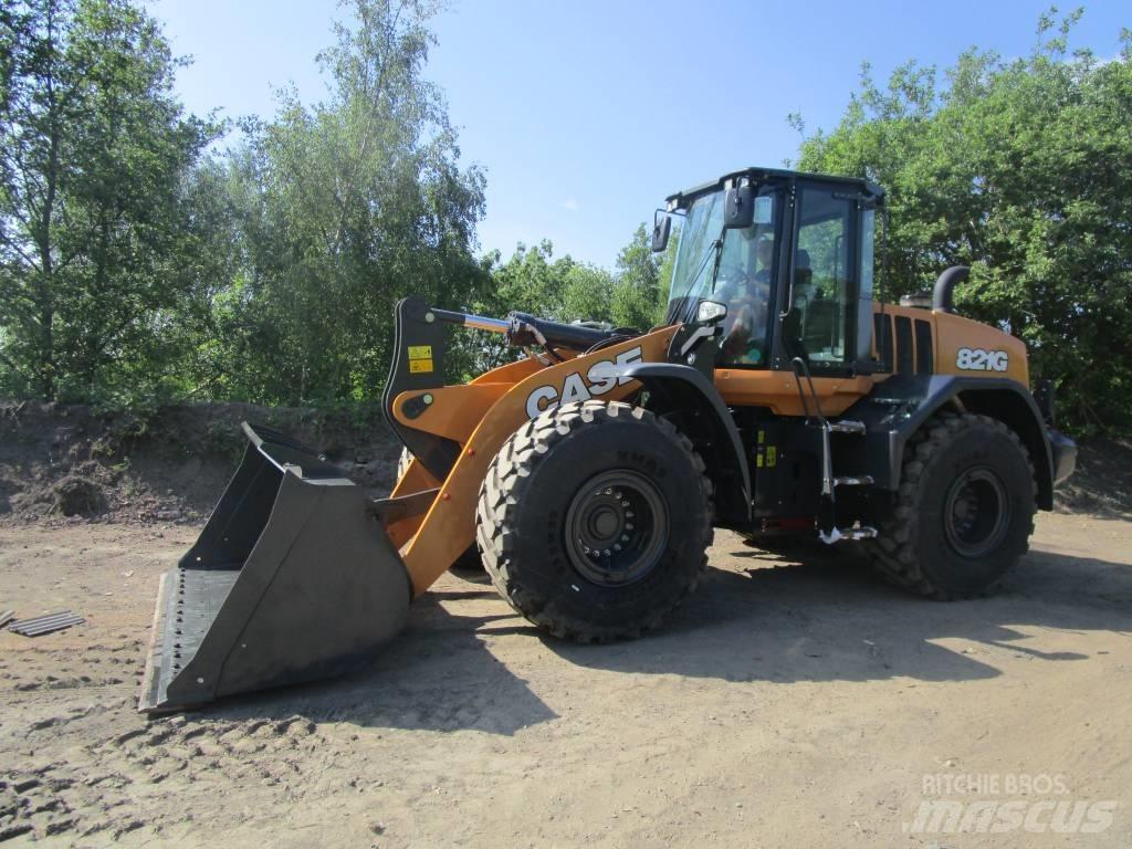 CASE 821 G Kolové nakladače