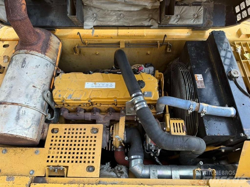 CAT 330CL Pásová rýpadla
