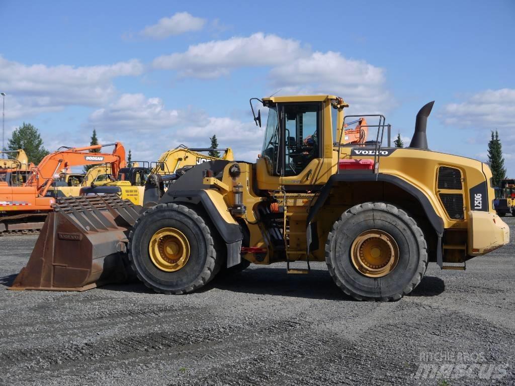 Volvo L 250 G Kolové nakladače