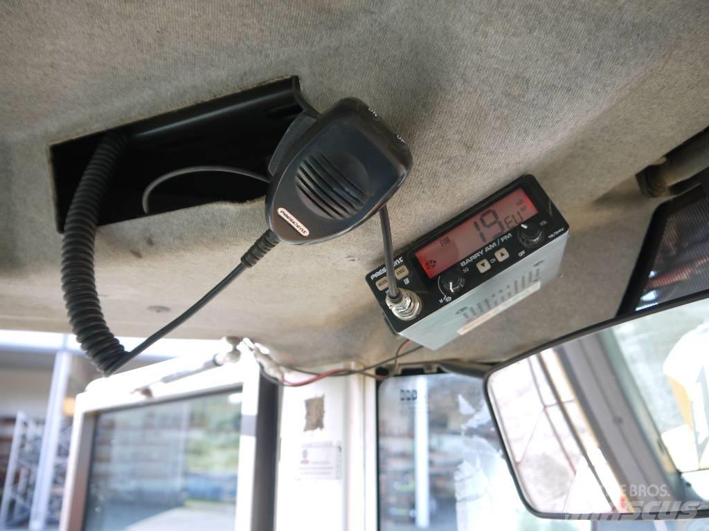 Volvo L 250 G Kolové nakladače