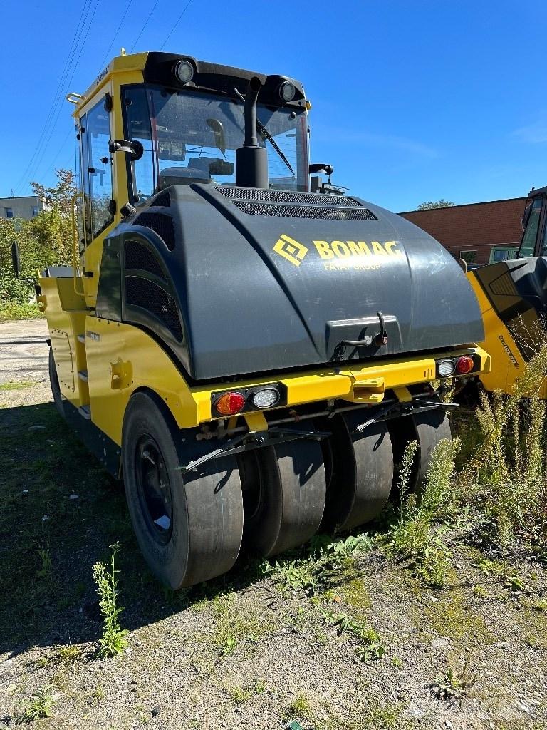 Bomag BW24RH Pneumatikové válce