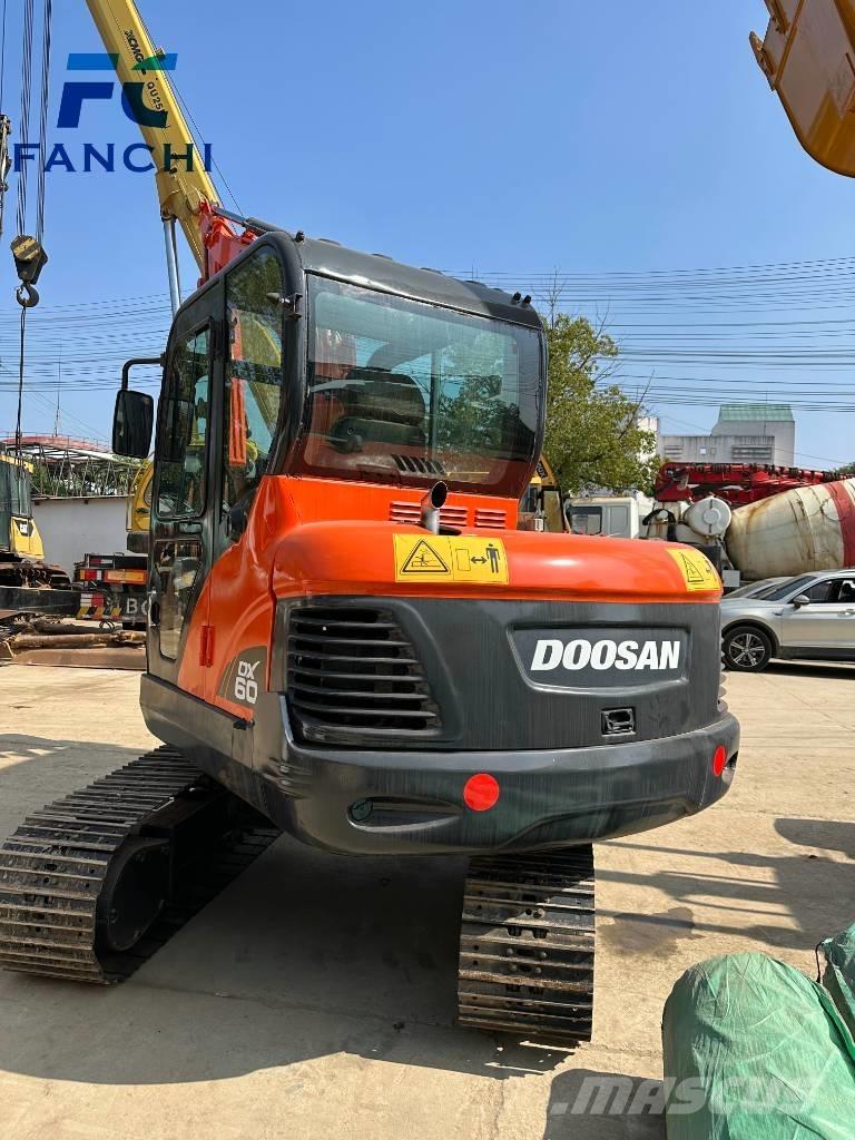 Doosan DX 60-9 C Pásová rýpadla