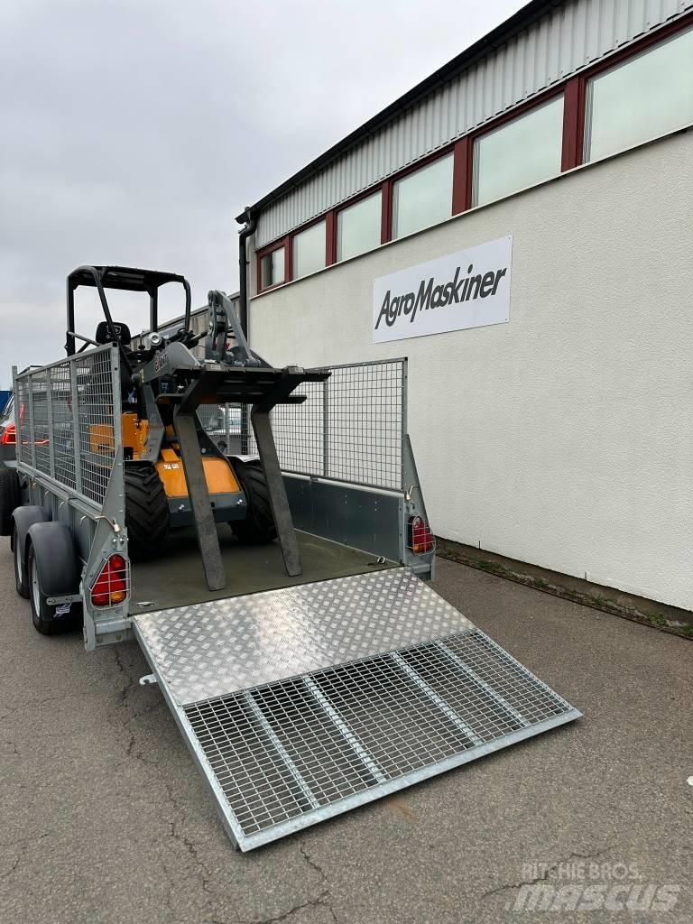 GiANT G1100 Víceúčelové nakladače