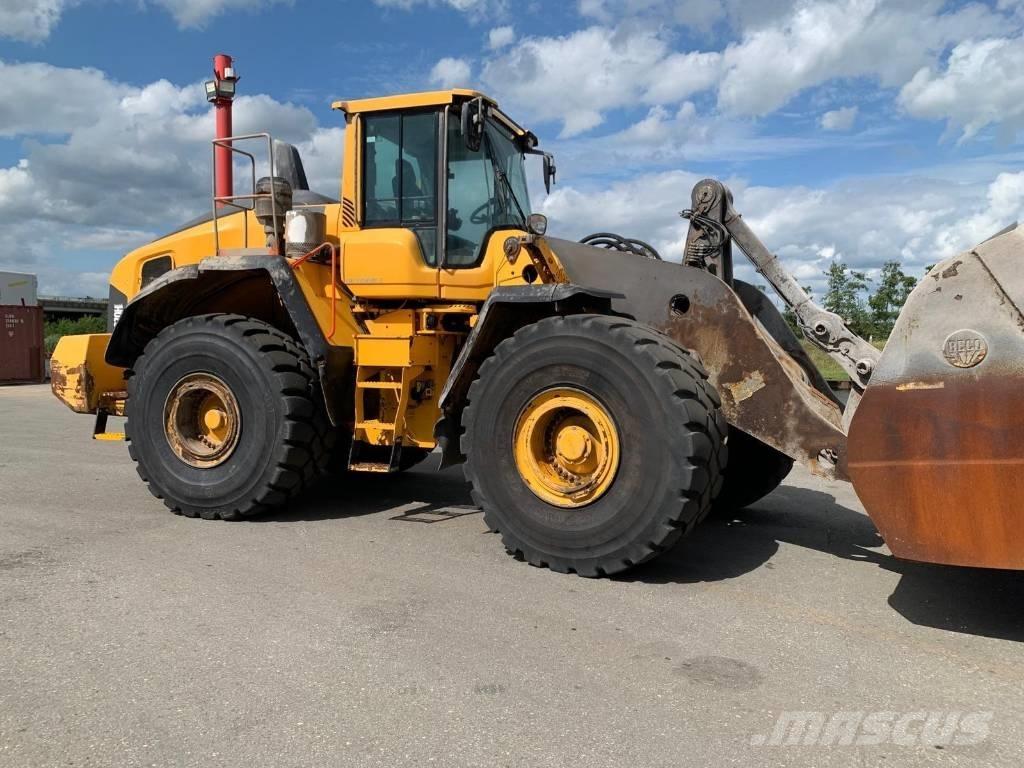 Volvo L 220 H Kolové nakladače