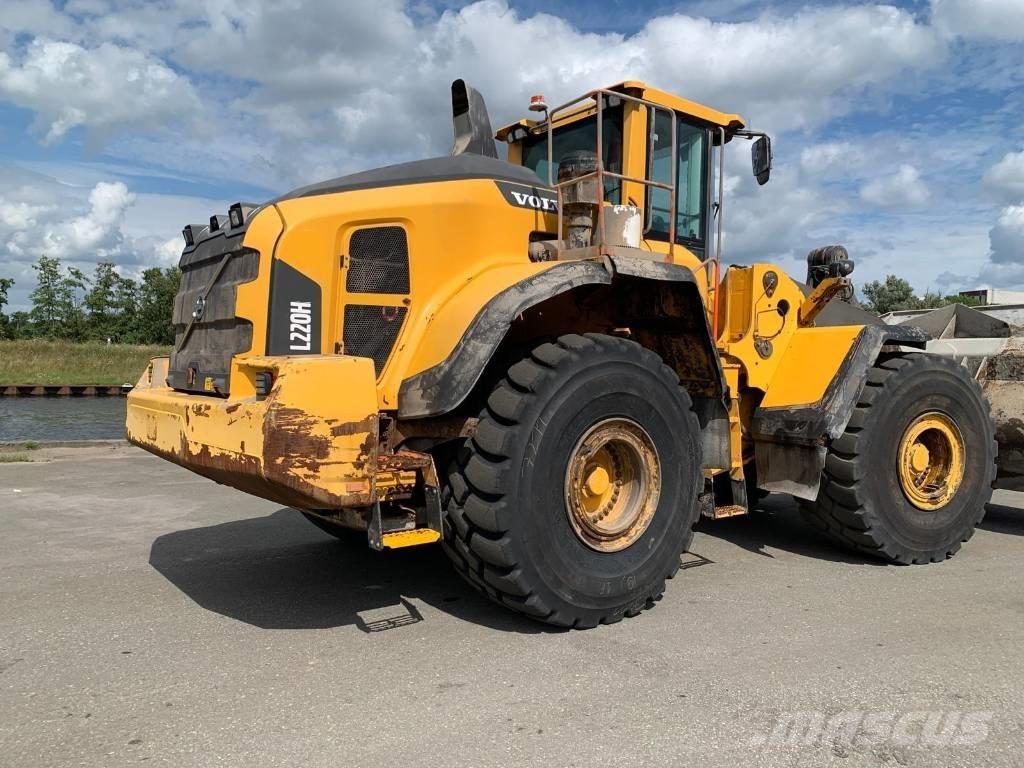 Volvo L 220 H Kolové nakladače