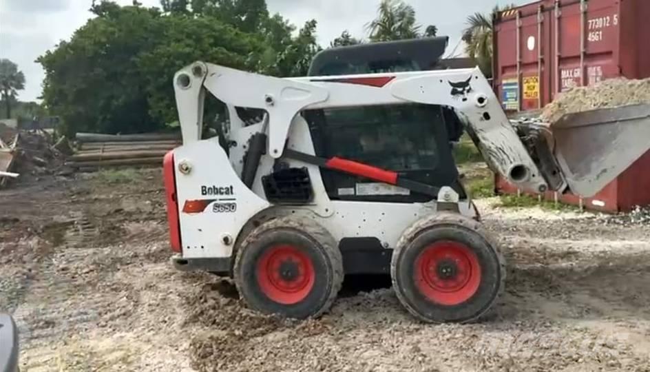 Bobcat S650 Smykem řízené nakladače