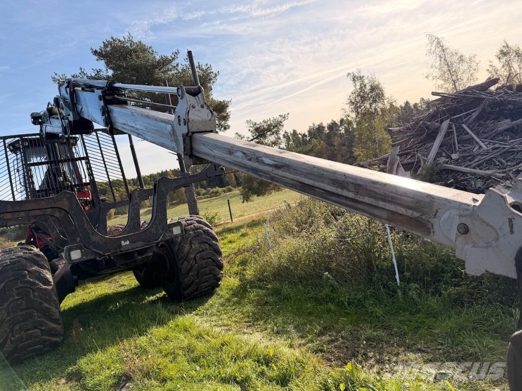 Komatsu 845 Vyvážecí traktory