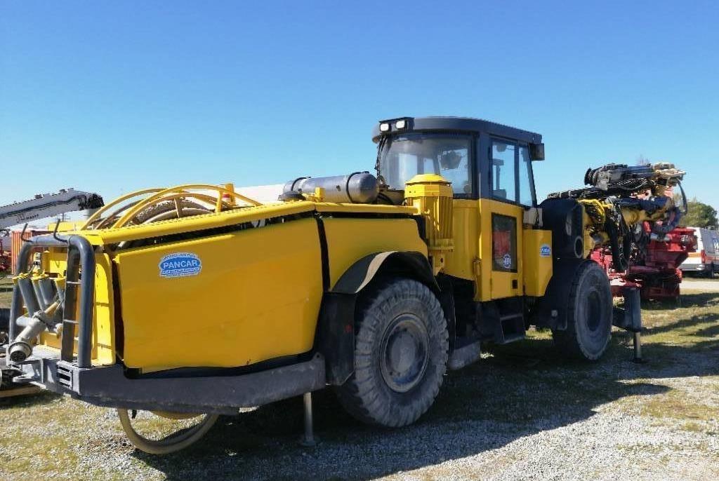Atlas Copco L2C Horizontální vrtací zařízení