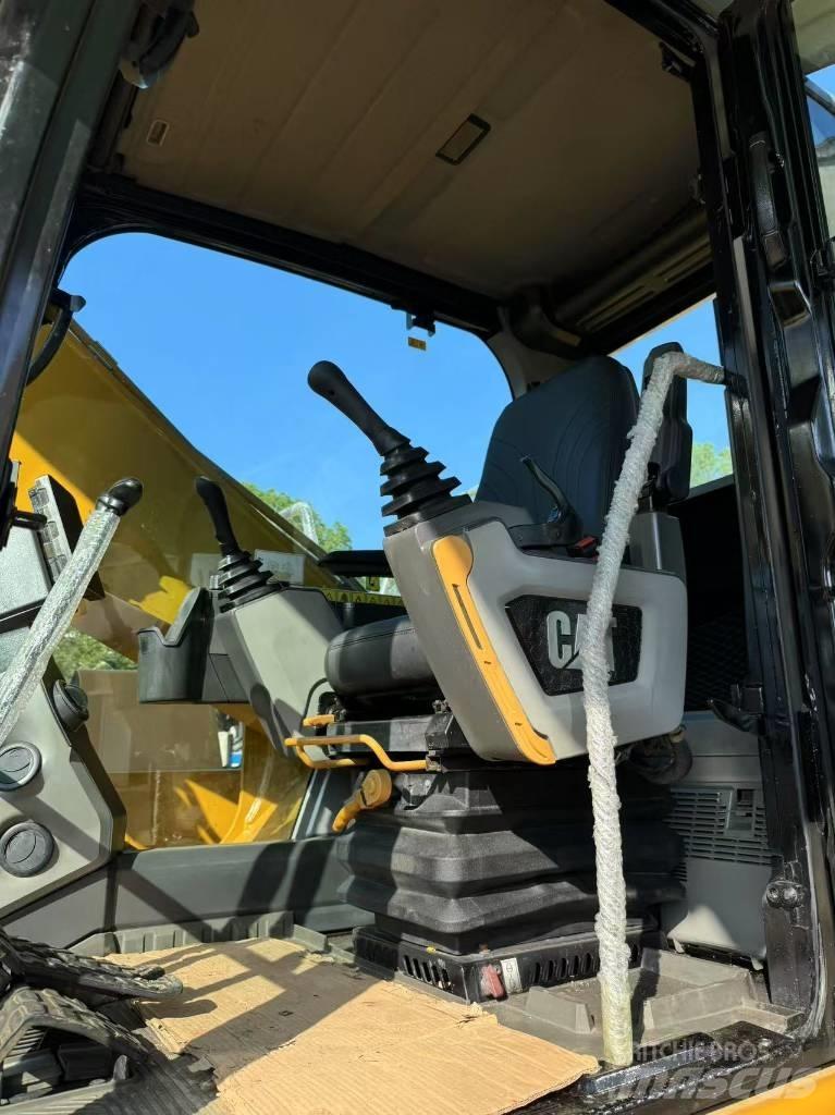 CAT 320 GC Pásová rýpadla