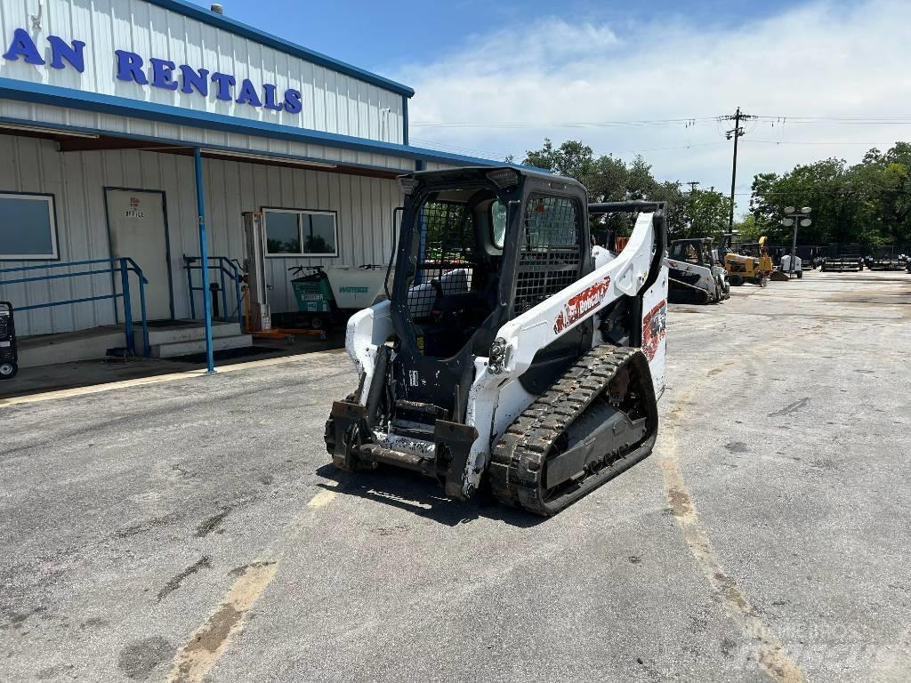 Bobcat T64 Smykem řízené nakladače