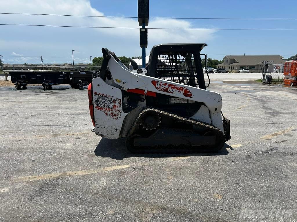 Bobcat T64 Smykem řízené nakladače